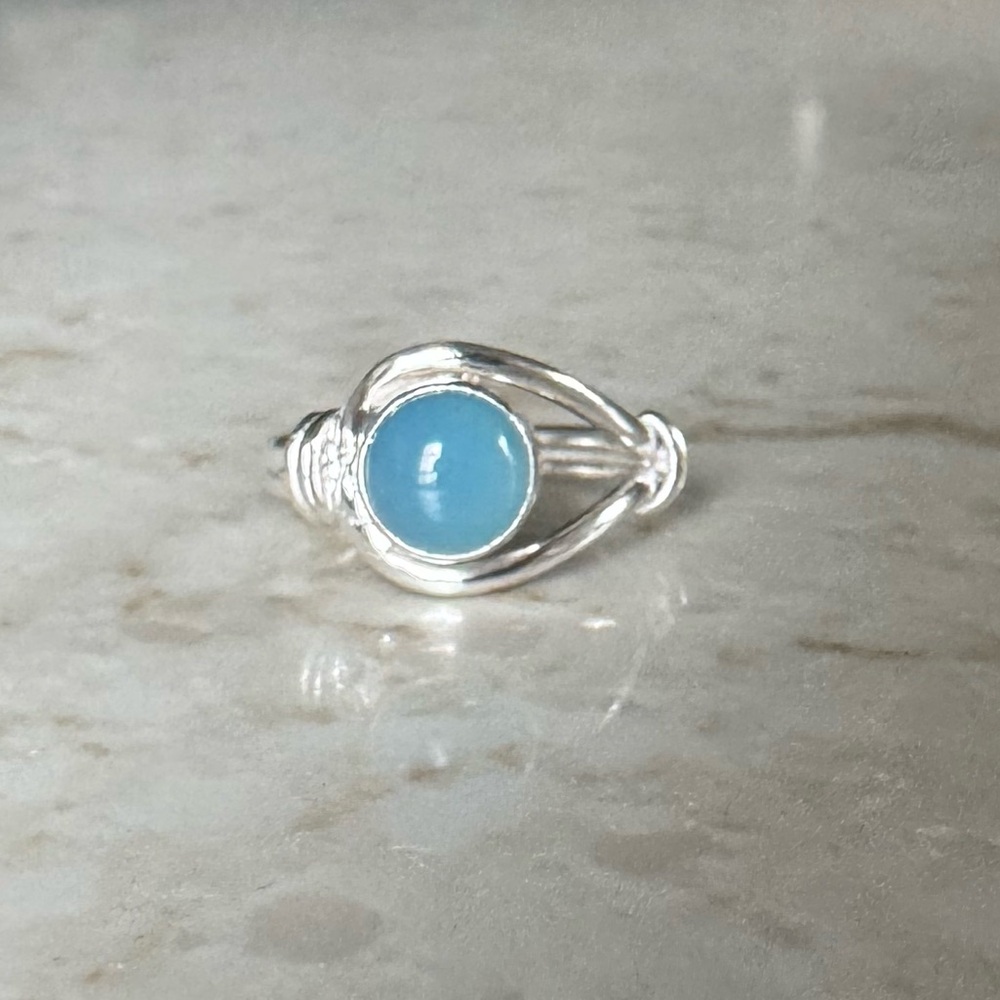 NWOT Sundance Mountain Lariat Ring, Blue Chalcedony, Sterling Silver